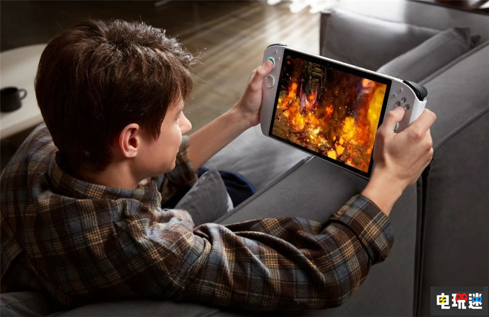 騰訊推出裸眼3D游戲掌機“Sunday Dragon 3D One” 英特爾 Win掌機 掌機 游戲機 Sunday Dragon 3D One 裸眼3D 騰訊 掌機  第4張